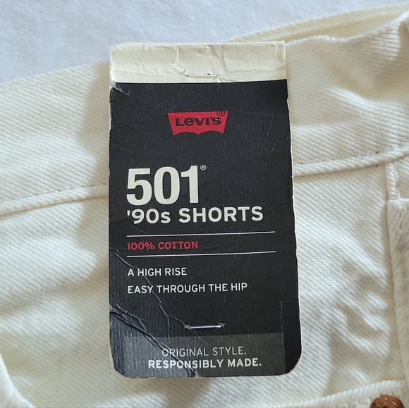 Levi's 501 '90s "Love"💚🩷 Shorts - NWT - Picture 6 of 16